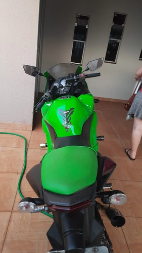 Imagem 3 de 7 de Kawasaki Ninja 250r Usada. Em Perfeito Estado. 35000km.
