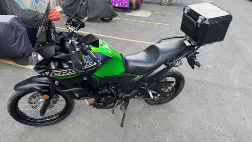 Versys 300