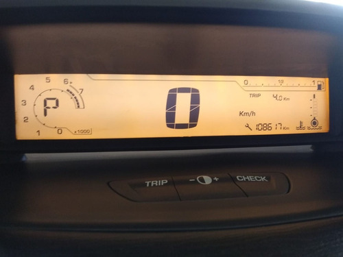 Imagem 10 de 12 de Citroen C4 2.0 Glx Pallas 16v