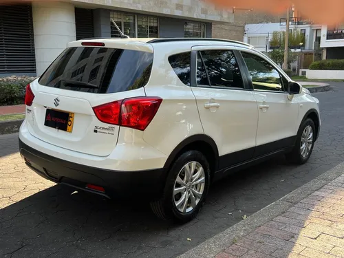 Suzuki S-Cross 1.6 GL 2WD MT