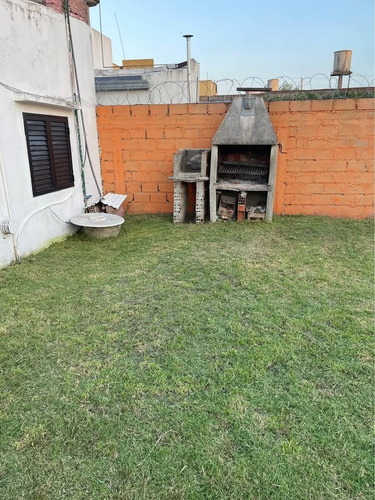 Casa Venta De Tres Dormitorios, Villa Elvira