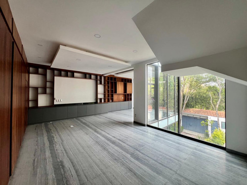 Casa Para Oficinas En Renta Y Venta En Lomas De Chapultepec