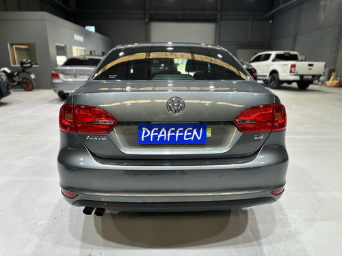 Volkswagen Vento 2.5 Luxury 170cv