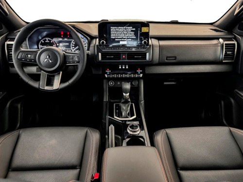 Mitsubishi Triton 2.4 Katana Cab. Dupla 4X4 Aut. 4P