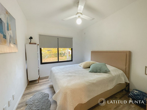 Imagen 16 de 30 de Casa Con Vista A Laguna Del Diario, 3 Dormitorios Más Dependencia Y Piscina