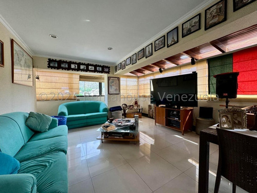 Se Vende Bello Apartamento Pent House En El Paraiso Mls 24-27347