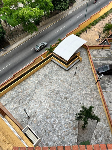En Venta Espectacular Apartamento De 72 M² En Santa Mónica. (a.p)