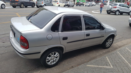 Chevrolet Corsa Sedan Classic 1.6 Spirit Automático