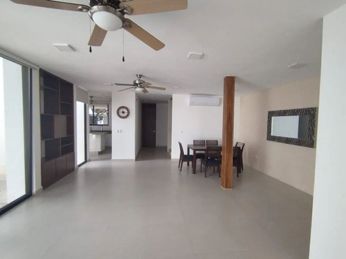 Casa En Renta En Temozon, Privada Tanaj