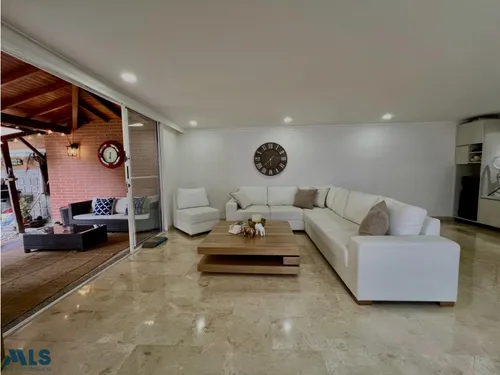 Hermosa Casa En La Loma De Las Brujas(mls#253864)