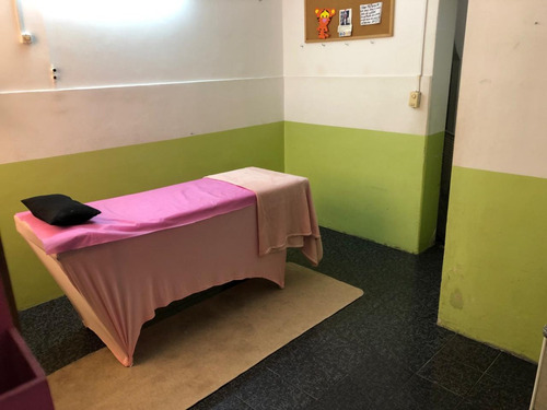 Alquiler Jornada Diaria Gabinete Consultario Especio Multiples Fines Estética Yoga Masajes Psicología Terapias Alternati