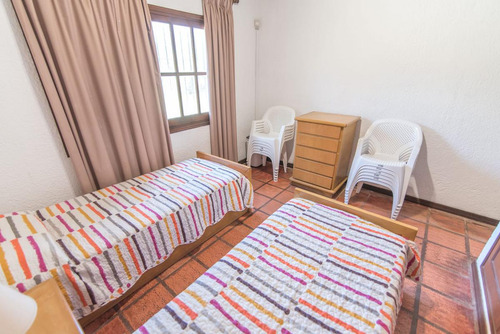 Casa - Playa Mansa- 4 Dorm- Piscina Climatizada, Capacidad 10 Personas