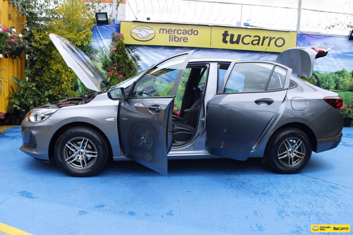Imagen 8 de 25 de Chevrolet Onix