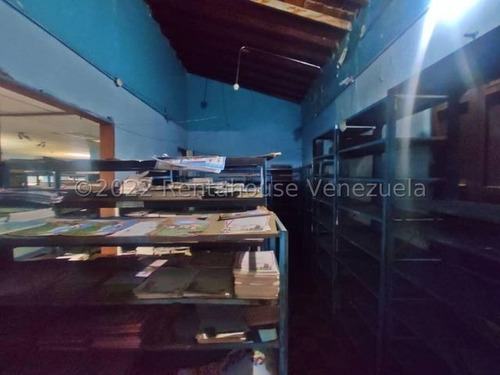 Imagen 18 de 30 de Casas Con Galpones En Venta Zona Centro Barquisimeto #22-21565 Daniela Linarez 0424-5390659