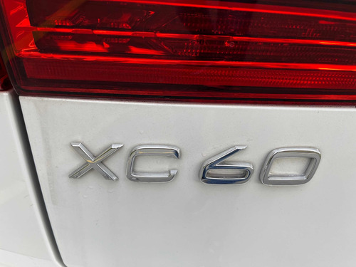 Imagen 12 de 19 de Volvo Xc60 B5 Momentum