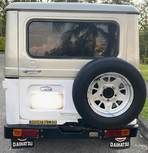 Daihatsu F20 1.6 F20 4X4