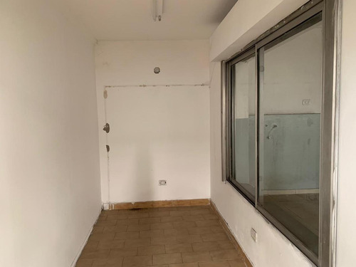 Imagen 12 de 30 de Local Comercial Y Galpón 1450 M² Cub. - Frente A 3 Calles Sobre Avenida - S.justo (ctro)