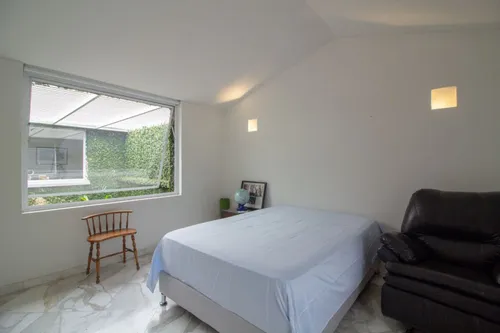 Casa En Arriendo/venta En Cristales. Cod A6433