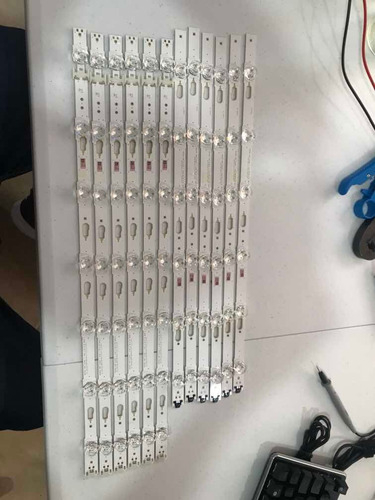 Imagen 1 de 2 de Barras Led Samsung 50 Un50mu6103f