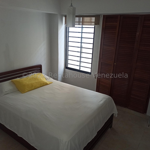 Lindo Apartamento En Urb. Ops San Antoniodg