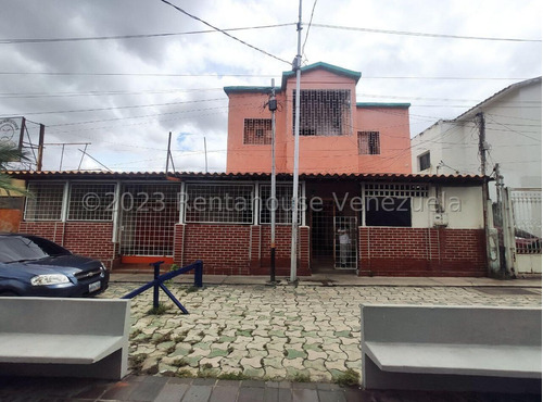  *ajl/  Casa Con Local Comercial En Venta En Zona Este. Barquisimeto  Lara, Venezuela, Arnaldo López.    4 Dormitorios  4 Baños  480 M² 