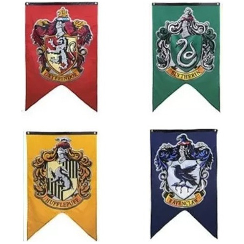 Juego De Cuatro Banderas Decorativas Harry Potter College