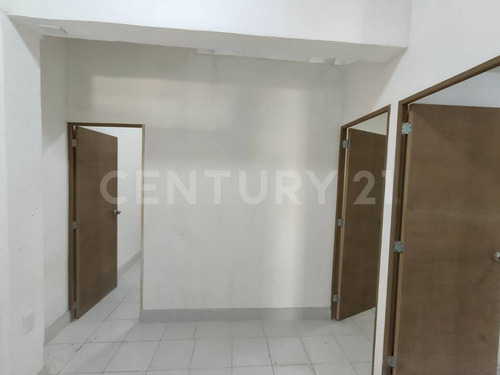 Casa En Venta Con 2departamentos Cerca Metro Ecatepec, Col Fuentes De Aragón