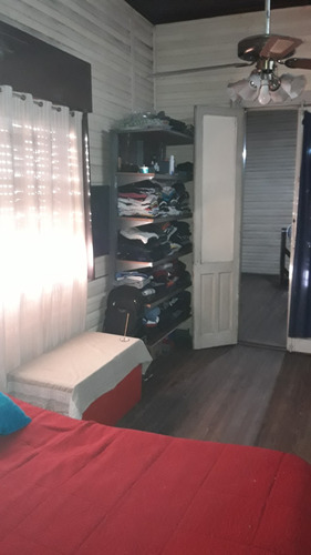 Imagen 10 de 13 de Dock Sud, Amplia Casa 4 Ambientes, Con Cochera Y Jardin