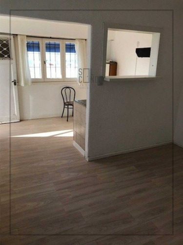 Imagen 9 de 13 de Zona Varese. Departamento 2 Amb. Con Patio.