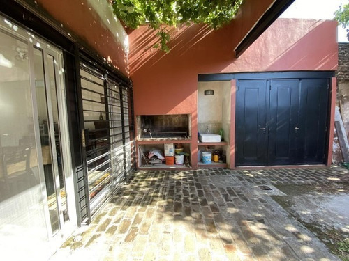 Imagen 3 de 13 de Casa Dos Dormitorios Con Local