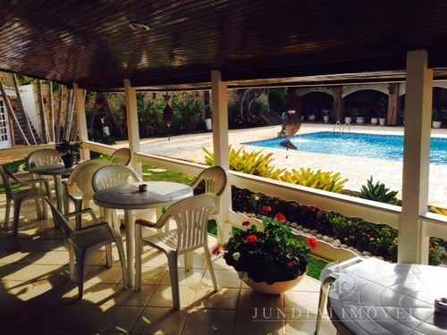 Vendo Linda Chácara De Alto Padrão No Bairro Caxambu Em Jundiaí 5200 M² De Terreno E 500 M² De A/c. (está Alugada Por 4.500,00) - Ch00108 - 3371996