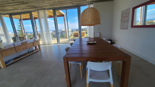 Espectacular Casa En Barrio Cerrado Con Vista Al Mar