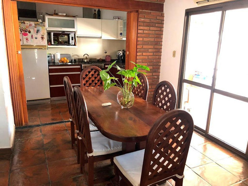 Imagen 2 de 21 de Venta Casa En San Lorenzo 3 Dormitorios, Patio Y Cochera.