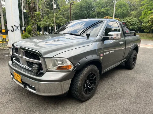 Dodge Ram 5.7 1500 Slt 4x2