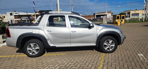 Renault Duster Oroch 2.0 Outsider Plus