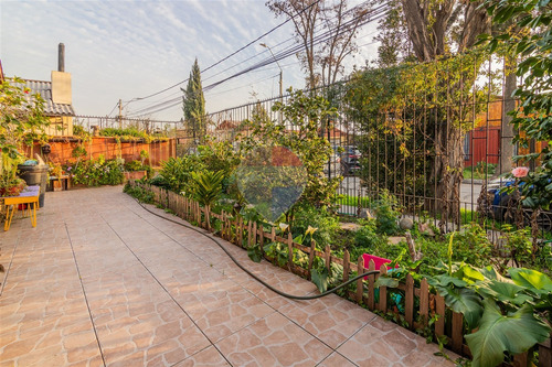 Tu Hogar Ideal En Macul: Espacio Y Comodidad, Metro Quilin