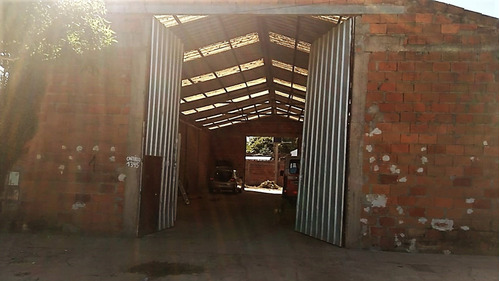 Imagen 2 de 3 de Deposito Barrio Florentino Ameghino - 240m2 Cubiertos - Con Oficina Y Bano