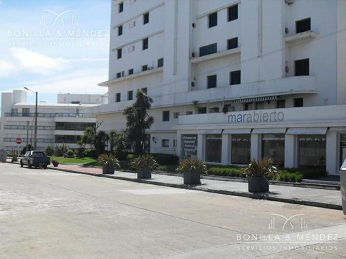 Local De Grandes Dimensiones, 1200 M2, A Pasos De Calle 20