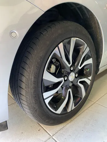 Chevrolet Onix 1.0T Premier Sedan At