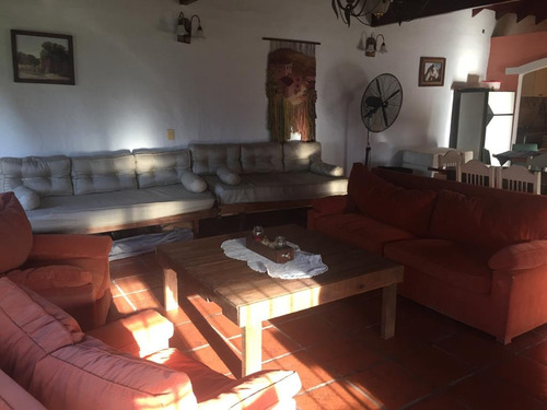 Casa Quinta En Barrio Privado Fcio. Varela. Cumpleaños, Reuniones, Uso Familiar, Alquiler Diario, Fin De Semana, Semanal, Quincena, Mes.