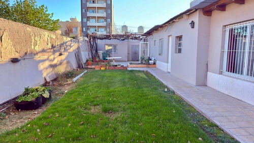 Casa De 3 Dormitorios Con Pileta