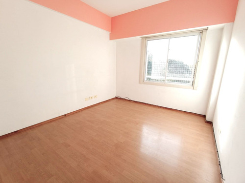 Departamento En Venta 3 Amb Con Cochera Parque Chacabuco