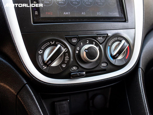 Imagen 15 de 25 de Suzuki Celerio 1.0 Gl Extra Full | Permuta / Financia