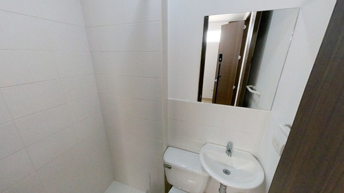 Apartamento Moderno En Condominio Campestre Altana, Barrio Pance. 131 M2, Piso 5, Ascensor, 2 Habitacioenes