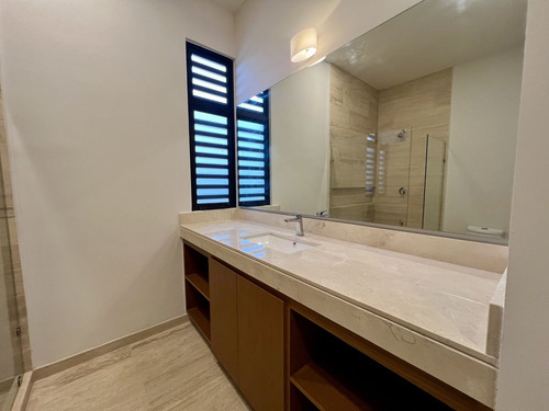 Casa En Venta Ubicada En Moravia Temozón Norte, Entrega Inmediata