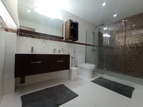 Imagen 15 de 30 de Vendo Casa 400m2 5h/7b/6p Colinas De Vista Alegre 0666