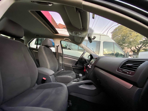 Imagen 13 de 14 de Volkswagen Vento 1.9 I Advance Dsg 2009