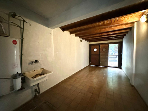Casa En Venta En Adrogué Con Parque Arbolado