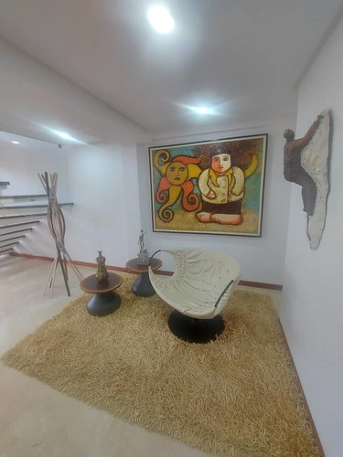Imagen 5 de 14 de Venta De Casa En Lomas De La Laguita 5h/ 6b/ 4p