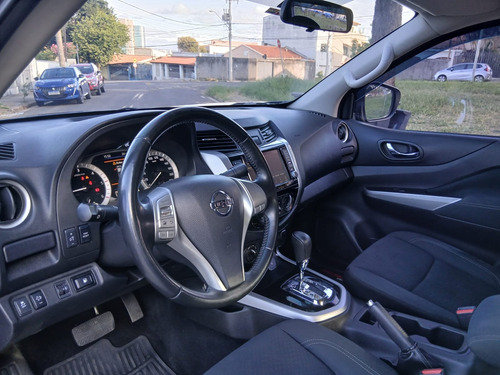 Nissan Frontier 2.3 Attack Cab. Dupla 4x4 Aut. 4p